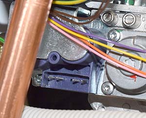 gw ultracom 2 24cxi h82810 gv conn discon.jpg